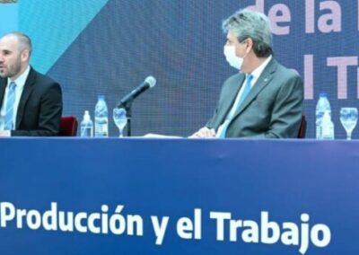 Speroni defiende a la industria naval en el Primer Congreso de Producción y Trabajo