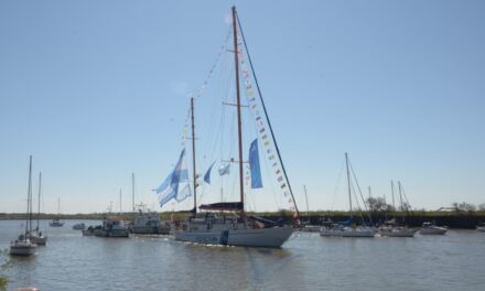 El motovelero Houssay representará a la Prefectura Naval Argentina en el bicentenario de la Marina de Guerra de Perú