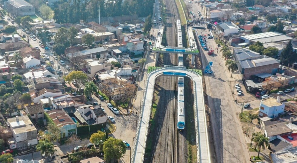 Dos nuevos puentes construidos por Tandanor sobre el Ferrocarril Sarmiento