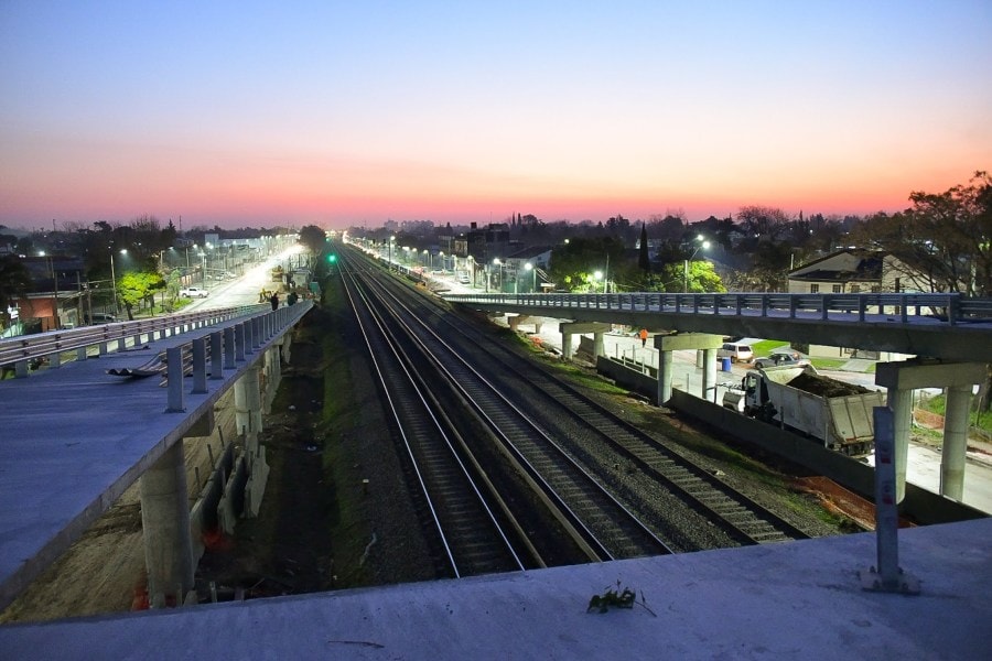 Tandanor avanza en la construcción de los puentes sobre nivel