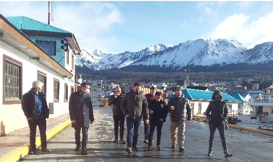 Funcionarios de la AGP visitaron el Puerto de Ushuaia