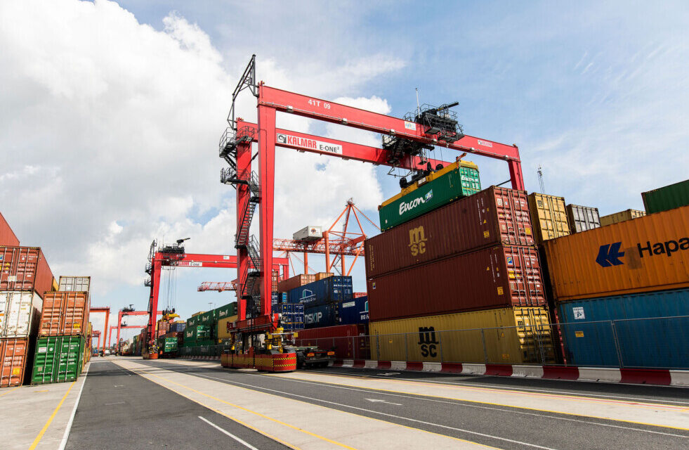 Kalmar firma acuerdo con Dublin Ferryport Terminals (DFT)
