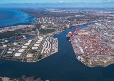 Buscan el desarrollo sostenible de la actividad portuaria