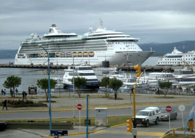 El puerto de Ushuaia se prepara para una temporada récord de cruceros