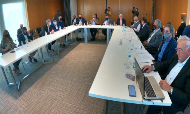 Comunidades de la región del río Uruguay reclaman por contenedores para exportación