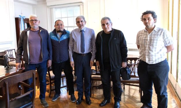 Aníbal Fernández recibió a gremios marítimos y analizó varios temas de la industria naval