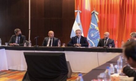 Nación se compromete a reactivar el turismo: se reunieron en Madryn con representantes del sector