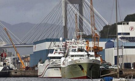 El biólogo francés tildó de “depredadoras” a las flotas china y española que cada año pescan ilegalmente en aguas del Atlántico Sur