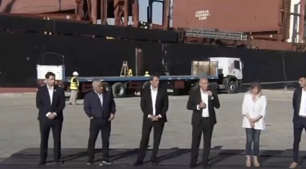 El Ministro de Transporte Alexis Guerrera anunció obras para infraestructura en el Puerto de San Pedro