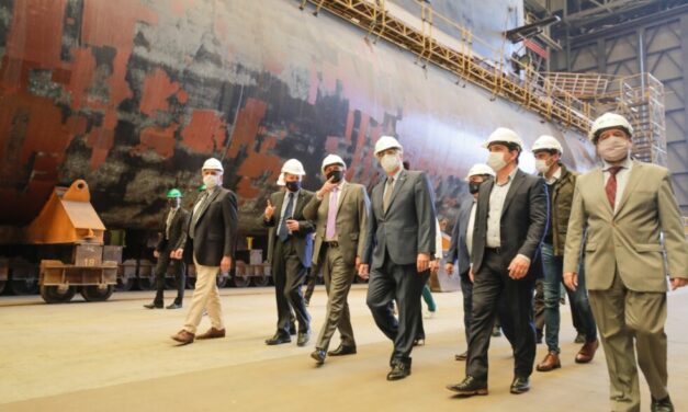 Los ministros Guerrera y Taiana recorrieron «Tandanor» para fiscalizar los avances en la construcción de puentes