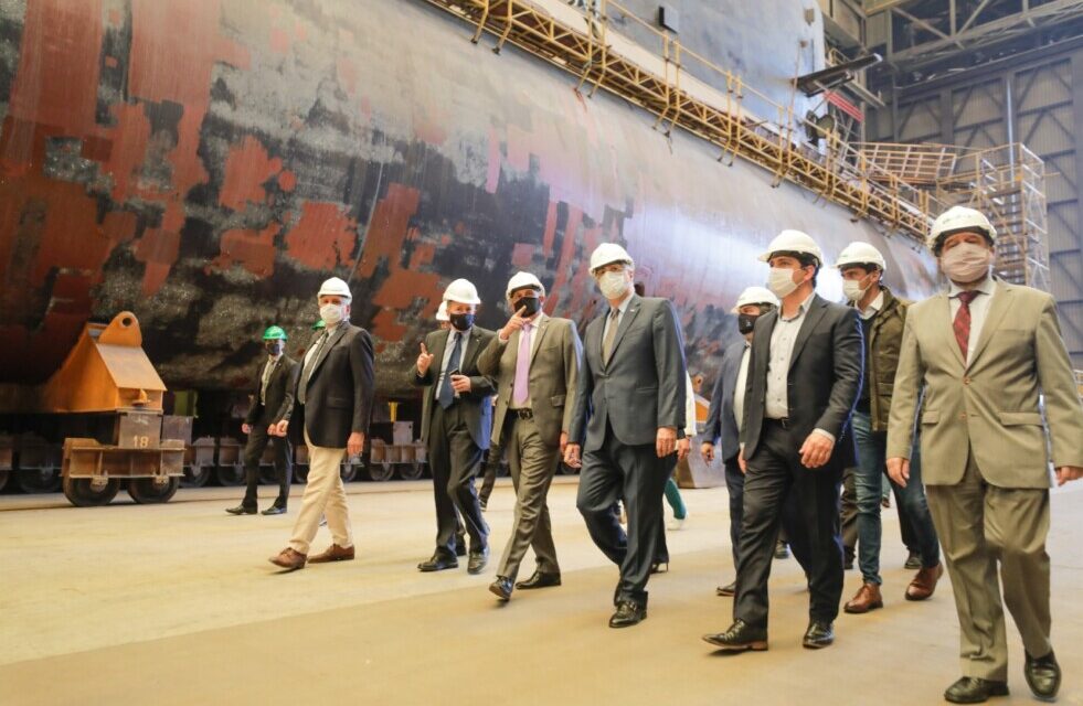 Los ministros Guerrera y Taiana recorrieron «Tandanor» para fiscalizar los avances en la construcción de puentes