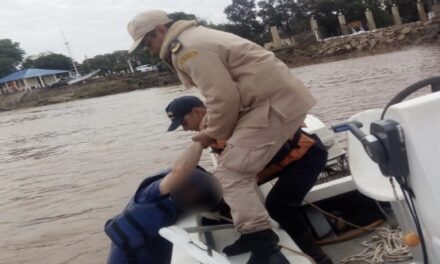 En Paso de Los Libres: la Prefectura rescató a un navegante