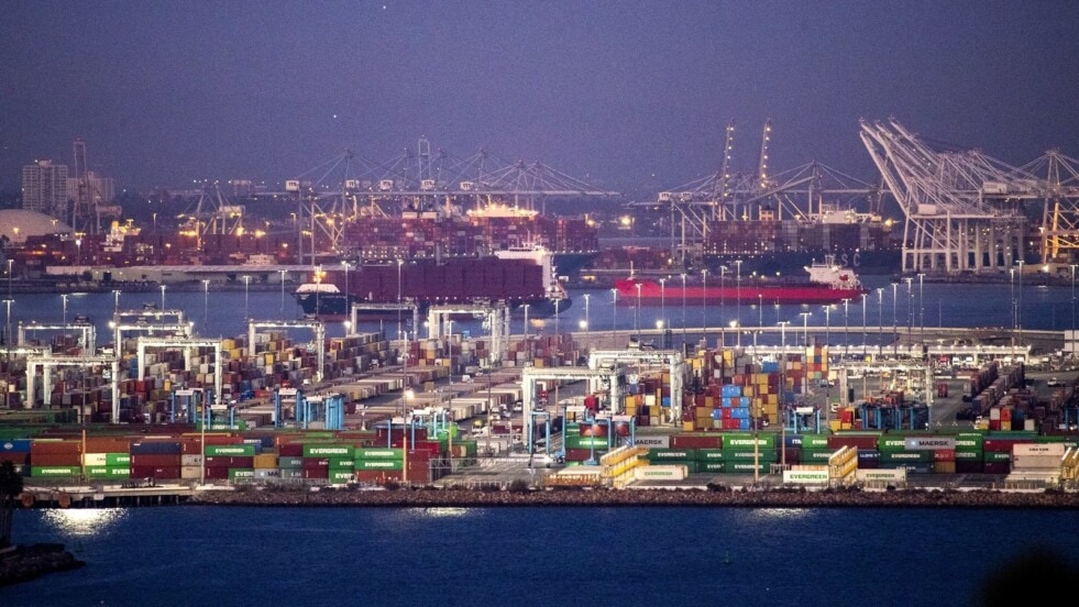 Puertos de Estados Unidos hacen  turnos de noche para agilizar la descarga
