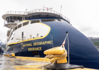 La temporada de cruceros  2021-2022 en Ushuaia se inauguró con la llegada del “National Geographic Endurace”