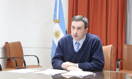 AGP, como presidente del CTC, participó de la apertura del curso de hidrovías en América Latina