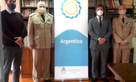 El Subprefecto Nacional participa de un congreso internacional en Chile