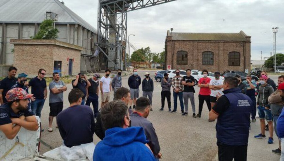 Tensión en puertos de Santa Fe por conflicto con gremios aceiteros