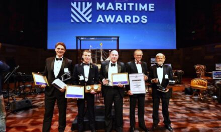 Entregan “Premios Marítimos 2021” a la innovación en la construcción de Barcos
