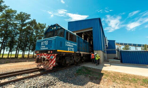 El complejo agroexportador Timbúes crece con la apertura de un desvío ferroviario