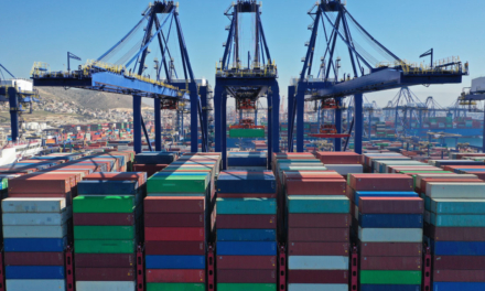 El comercio mundial de bienes alcanza el máximo trimestral de todos los tiempos de 5,6 billones de dólares