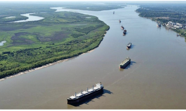 Corrientes pedirá extender el área de concesión de la vía troncal de navegación del río Paraná