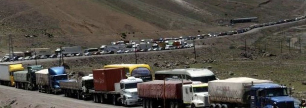 Fadeeac se pronuncia sobre los más de tres mil camiones demorados en la frontera con Chile