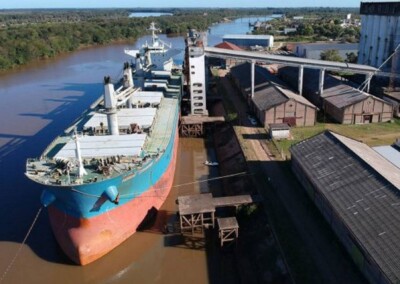 Presentan proyecto para crear un complejo productivo con astillero en Concepción del Uruguay