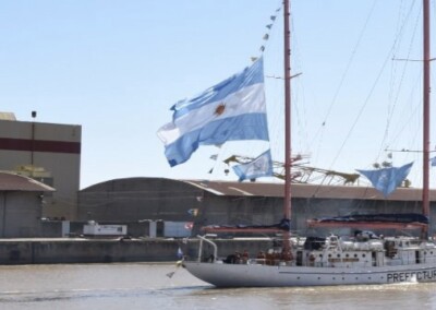 El Ministro de Seguridad de la Nación presidió la ceremonia de zarpada del motovelero Houssay