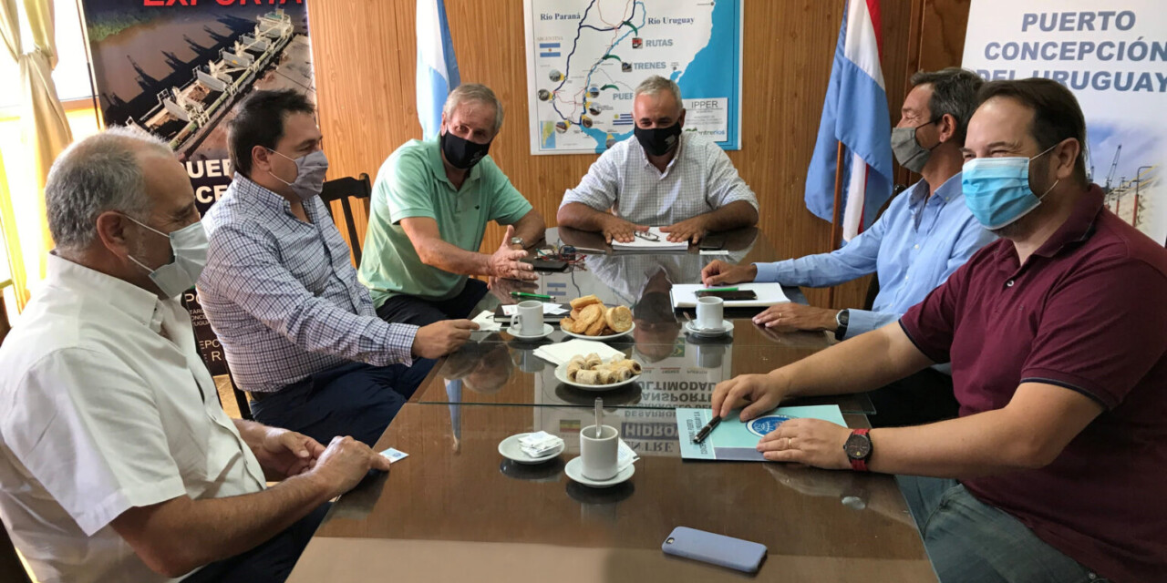 Autoridades y operadores del Puerto La Plata están interesados en una alianza con el puerto de Concepción del Uruguay