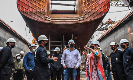 Mar del Plata: El Ministro Matias Kulfas visitó el astillero SPI