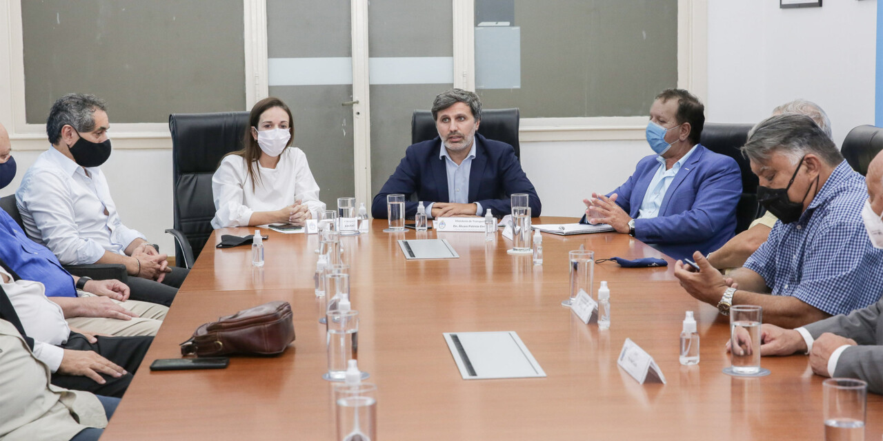Marina Mercante: Transporte recibió a los gremios del sector
