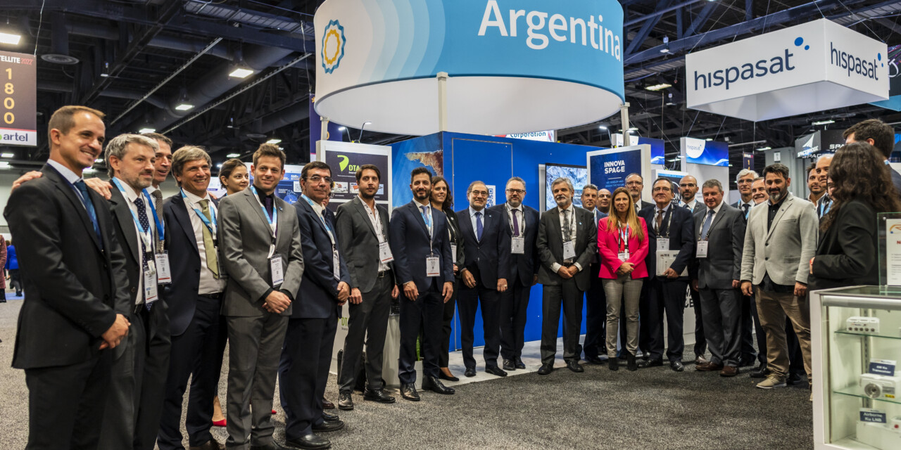 La industria satelital y aeroespacial argentina destacó en la feria «Satellite 2022»