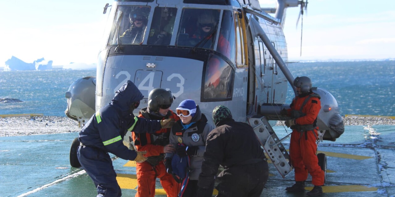 Arribaron las familias a la Base Conjunta Antártica Esperanza