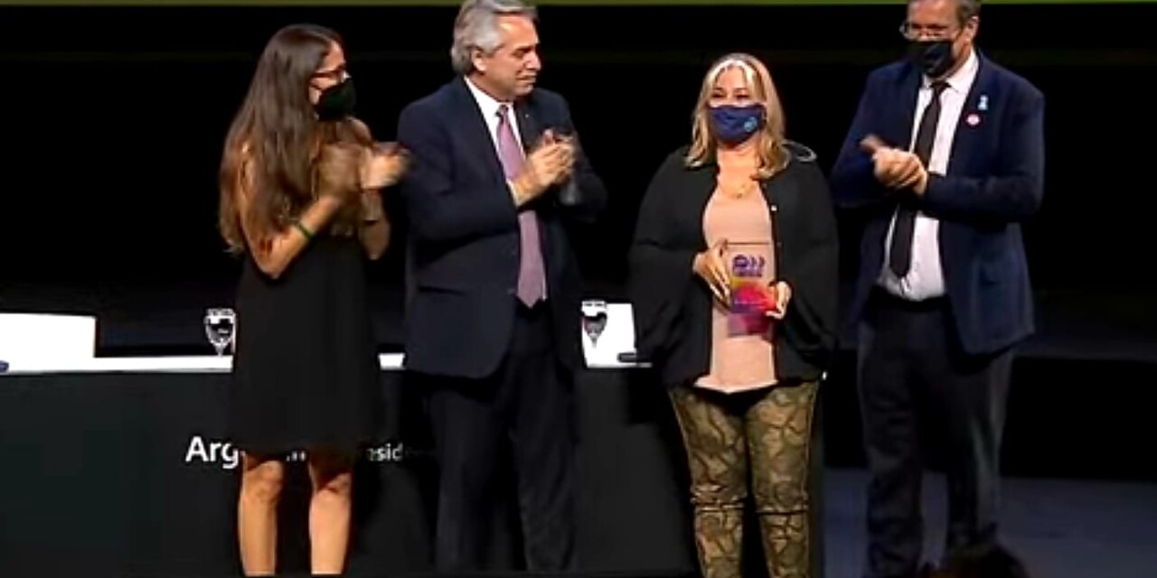 Sandra Cipolla recibió una distinción en el marco del Día Internacional de las Mujeres Trabajadoras