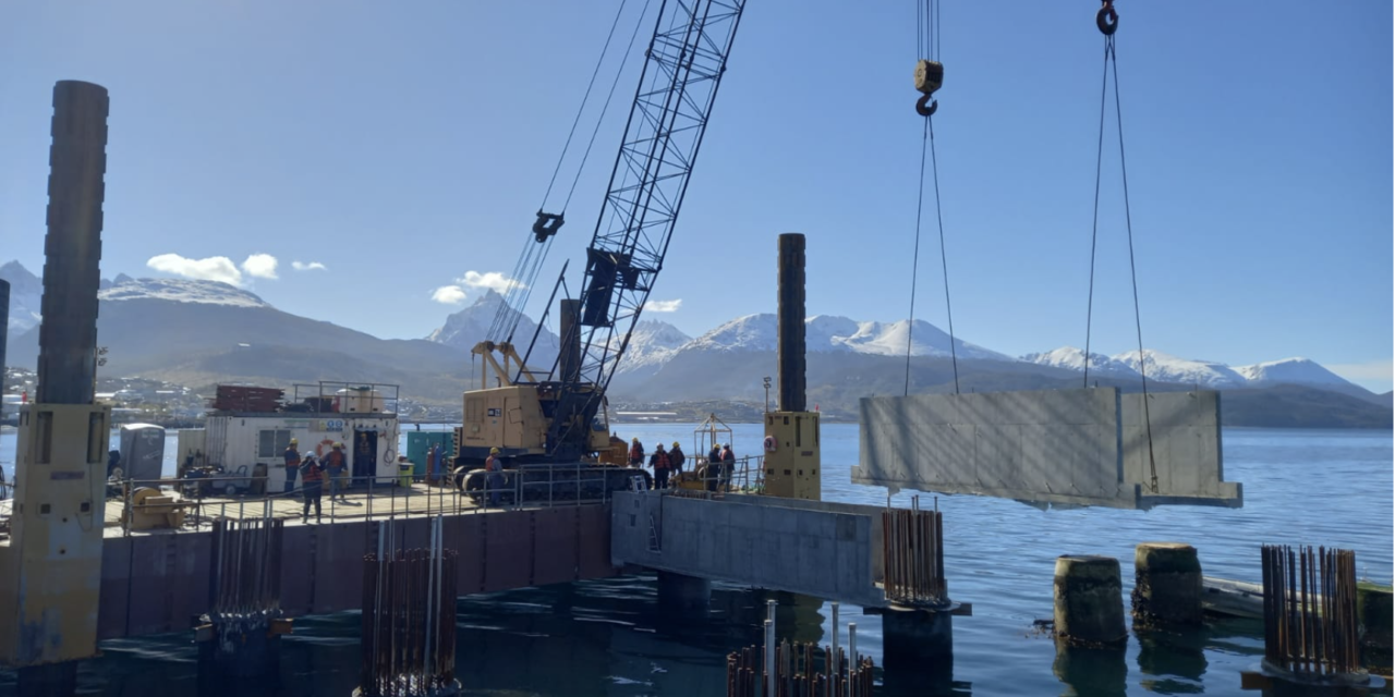 Avanza la ampliación del muelle comercial del Puerto de Ushuaia