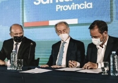 Ariel Sujarchuk recibe las llaves de la nueva sede del Ente de Control y Gestión de la Vía Navegable en Rosario