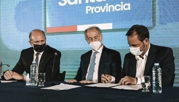 Ariel Sujarchuk recibe las llaves de la nueva sede del Ente de Control y Gestión de la Vía Navegable en Rosario