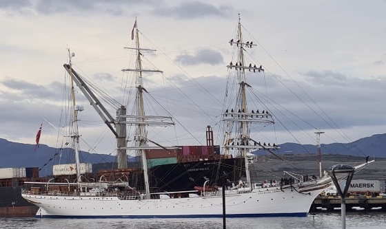 Investigadoras del INIDEP participan de la expedición “One Ocean” en un velero noruego