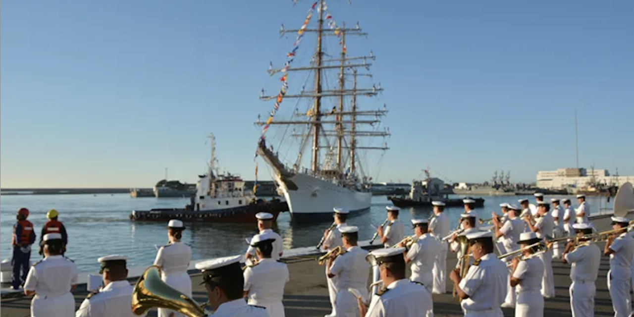 Los Grandes Veleros tomaron amarras en Mar del Plata