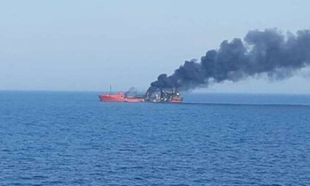 Dos buques de carga golpeados por explosiones alrededor de Ucrania