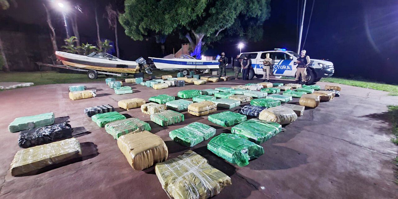 Prefectura secuestró más de 1900 kilos de marihuana en Corrientes