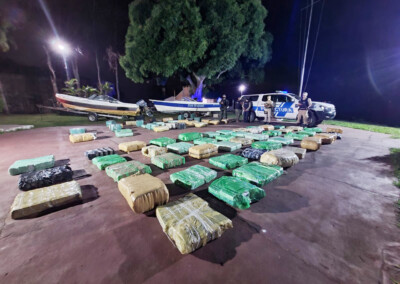 Prefectura secuestró más de 1900 kilos de marihuana en Corrientes