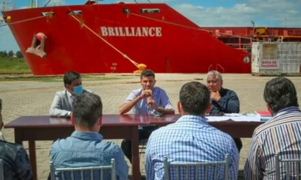 Apertura de sobres de licitación para la obra del muelle del Puerto de San Pedro