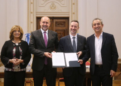 AGP, la Provincia de Santa Fe y el Municipio de Rosario firmaron un convenio para reparar y ampliar Parque España