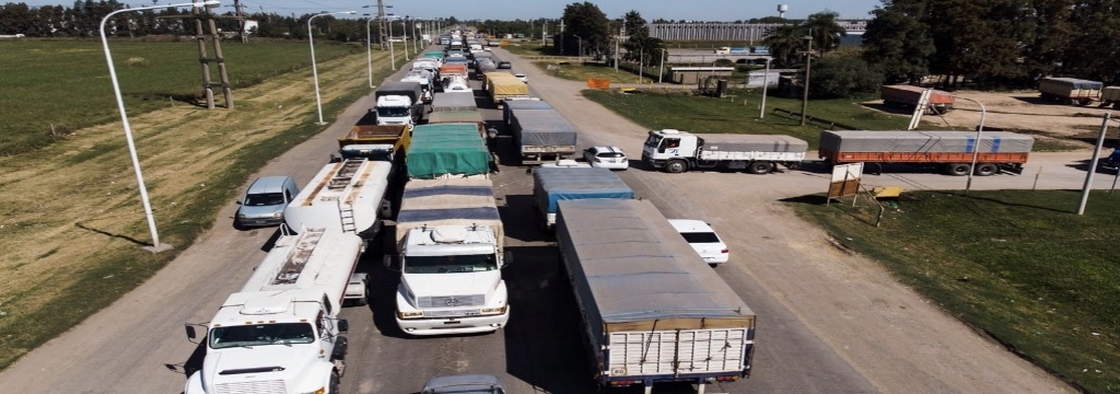 Santa Fe se prepara para recibir una cosecha sin precedentes, con 20 mil camiones diarios