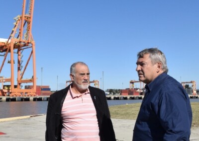 D´Onofrio en el puerto de La Plata habla de optimizar la logística portuaria ￼