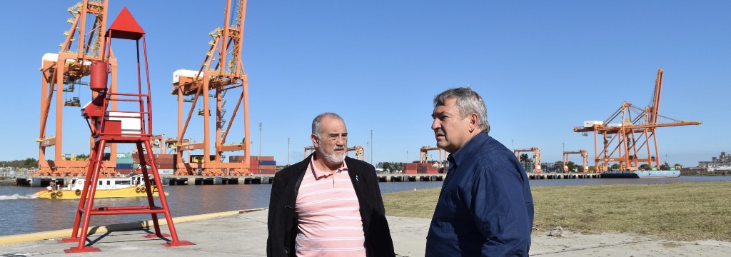 D´Onofrio en el puerto de La Plata habla de optimizar la logística portuaria ￼