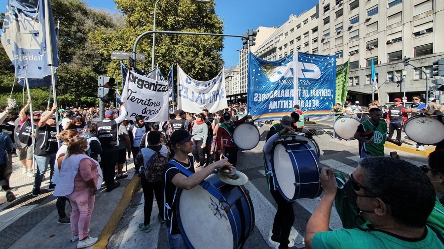 Organizaciones se concentraron «en defensa del Río Paraná y del Canal Magdalena»
