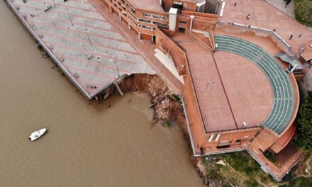 Firman convenio para reparar y ampliar los muelles de parque España
