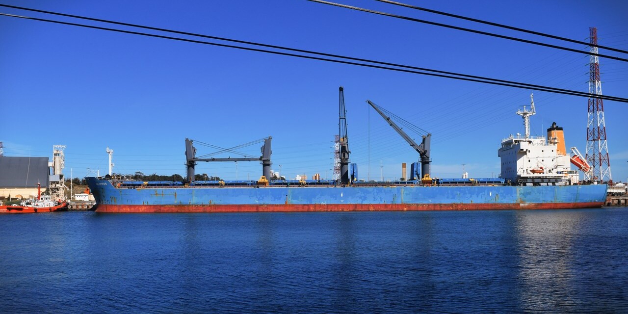Puerto Quequén opera en simultáneo en todos sus muelles